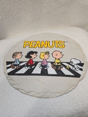 Peanuts Round Garden Stone/Wall Plaqu with Yellow Logo and Black-White Crosswalk